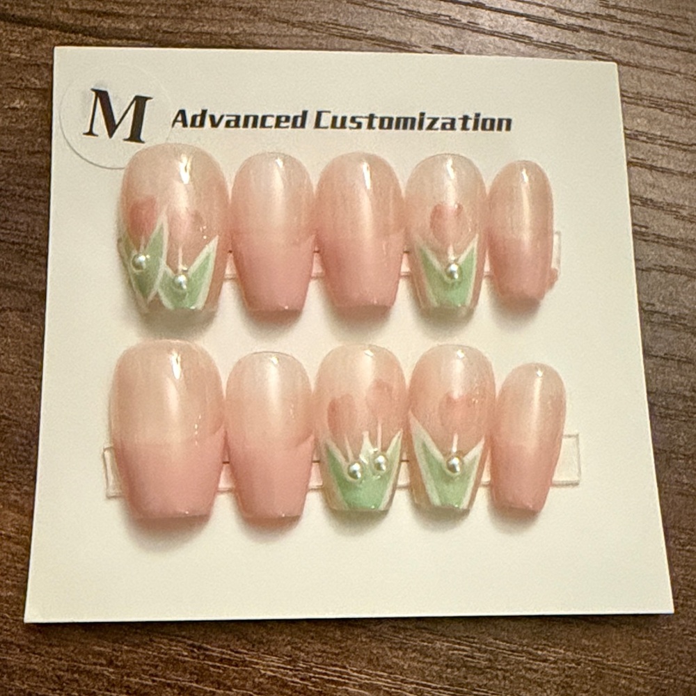 ❤️‍🔥 Light Pink Tulip Floral Press on Nail Set